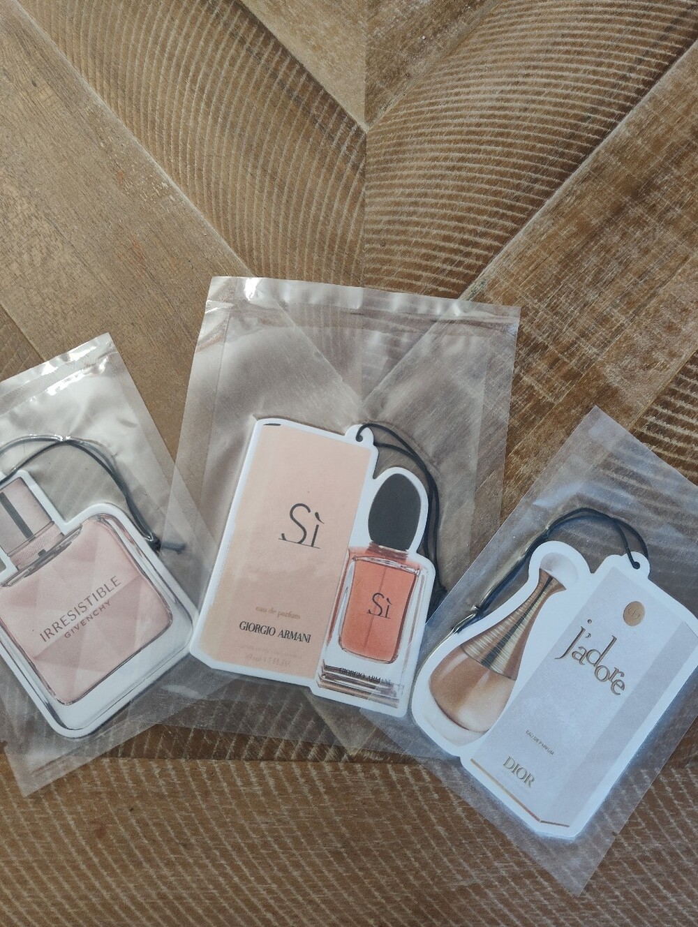 Bundle Of 3 Giorgio Armani Sí Pink & Black Hanging Car Freshener